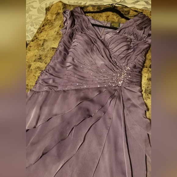 Ignite Formal Lavender Beaded Gown Size 16 - Picture 3 of 5